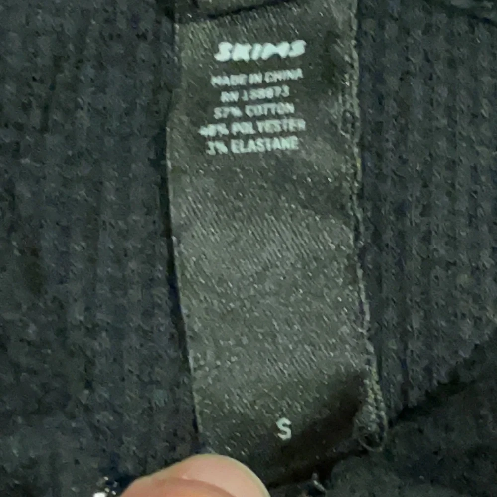 SOLD - NWOT Skims Black Waffle Knit Zip Up Hoodie Sz S - Picture 15 of 16